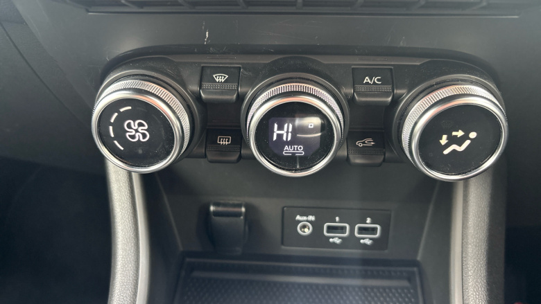 Renault Captur 1.6 E-Tech full hybrid 145 Rive Gauche 5dr Auto Hybrid Hatchback